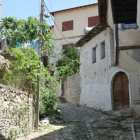 Vendégház Doga Family *